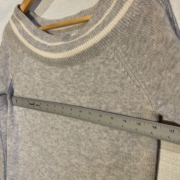 Escada Sport Grey cashmere top - Picture 7 of 8